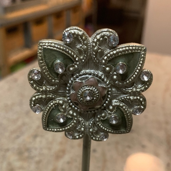 Decorative Photo Clips (2) - Picture 6 of 6